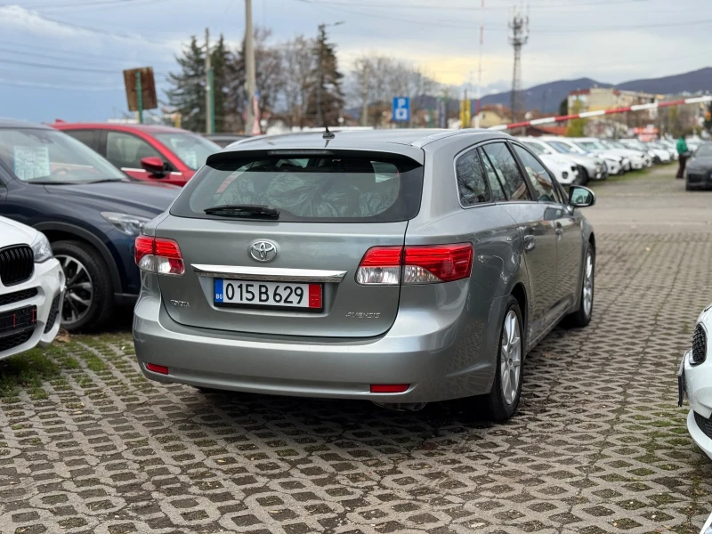 Toyota Avensis 1.8i-147КС ФЕЙСЛИФТ / КАМЕРА / НАВИГАЦИЯ/КАТО НОВА, снимка 6 - Автомобили и джипове - 52495982