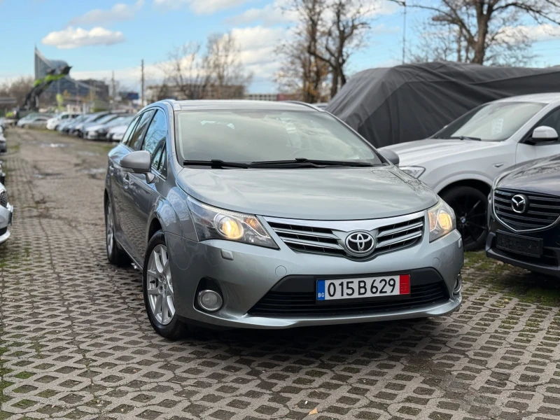 Toyota Avensis 1.8i-147КС ФЕЙСЛИФТ / КАМЕРА / НАВИГАЦИЯ/КАТО НОВА, снимка 2 - Автомобили и джипове - 52495982