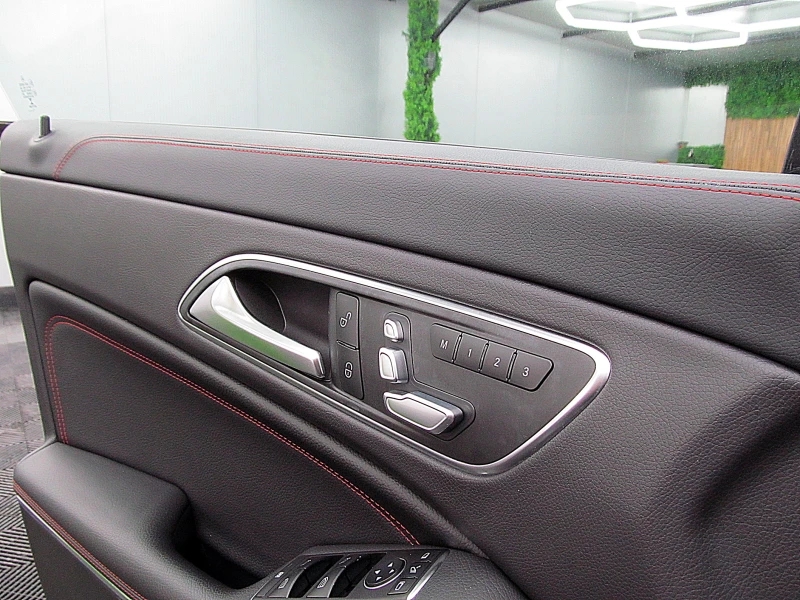 Mercedes-Benz CLA 220 PANORAMA/4-Matic/AMG/ГЕРМАНИЯ СОБСТВЕН ЛИЗИНГ, снимка 9 - Автомобили и джипове - 52650437