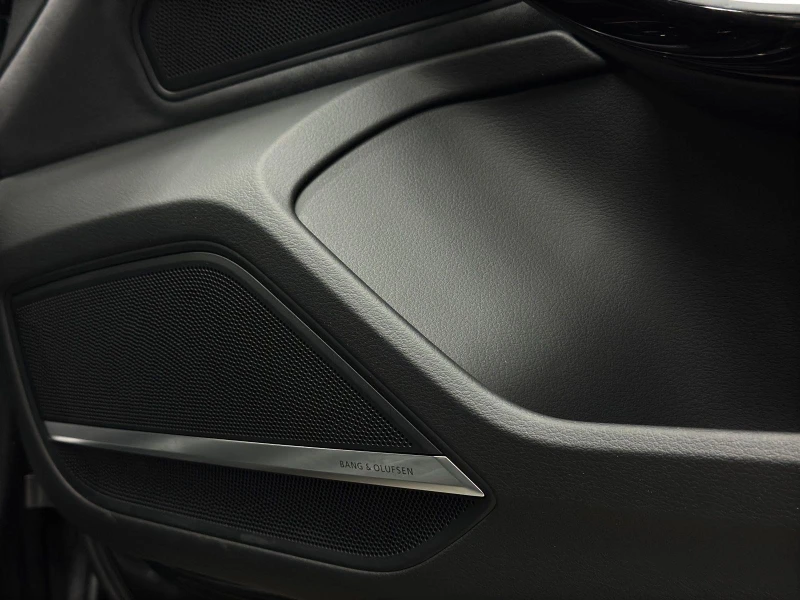 Audi S8 QUATTRO KERAMIK B&O MATRIX, снимка 13 - Автомобили и джипове - 52758809