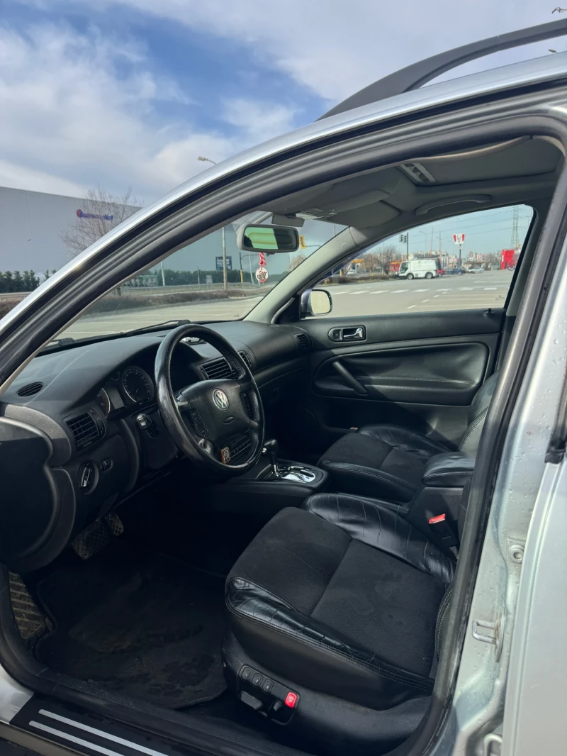 VW Passat 2.8 V6 4motion газ-бензин , снимка 9 - Автомобили и джипове - 53488113