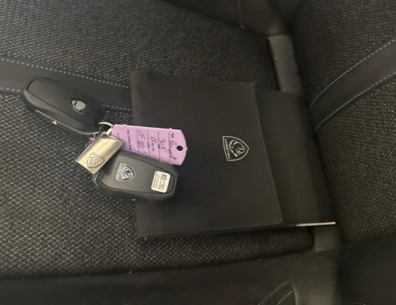 Peugeot 308 1.2 PURETECH 130 ALLURE.ACC.KAMERA.NAVI.LED, снимка 11 - Автомобили и джипове - 53585718