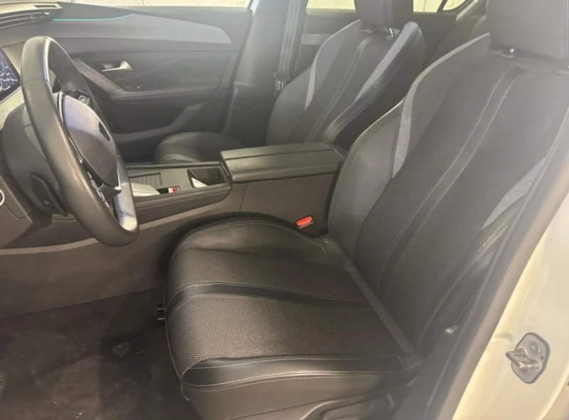 Peugeot 308 1.2 PURETECH 130 ALLURE.ACC.KAMERA.NAVI.LED, снимка 5 - Автомобили и джипове - 53585718