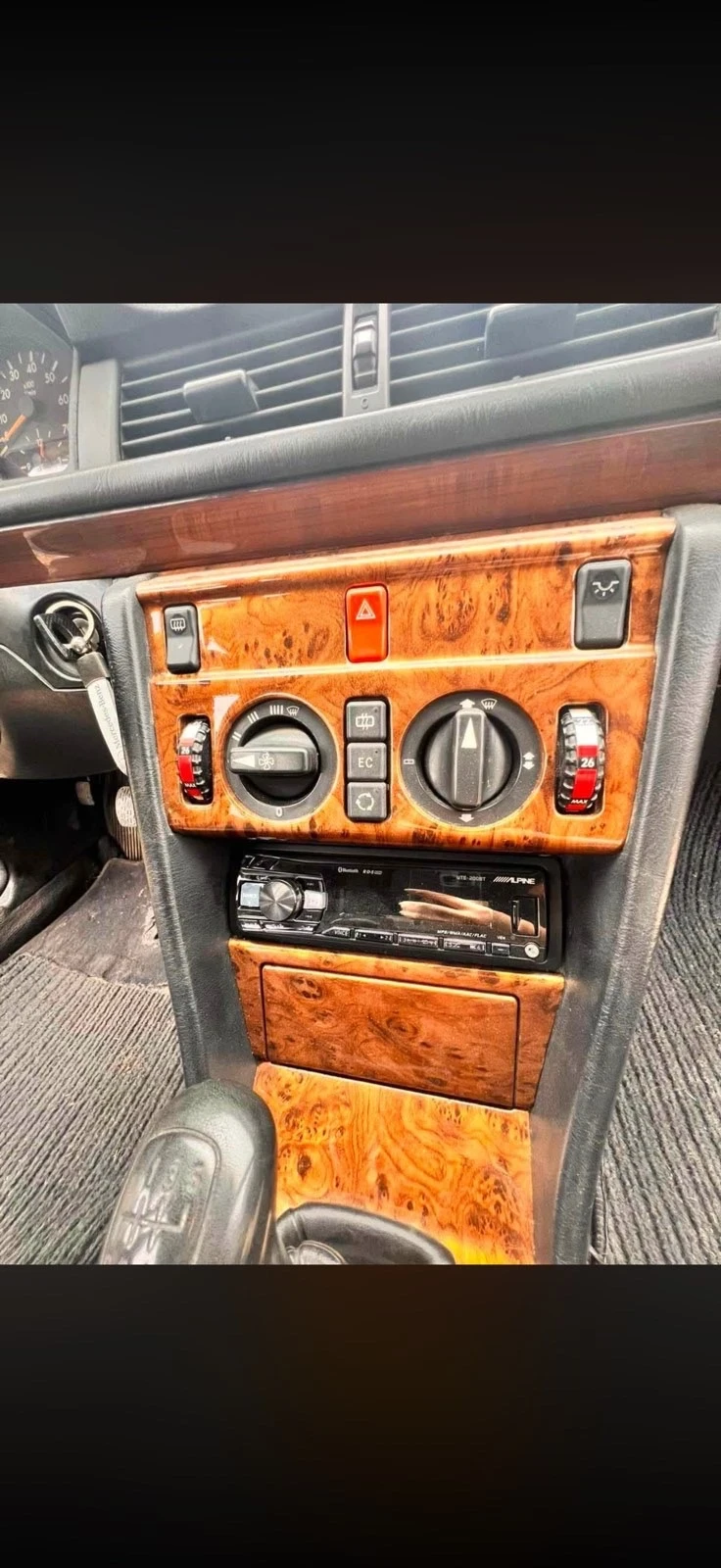 Mercedes-Benz 124 200E , снимка 12 - Автомобили и джипове - 55591957