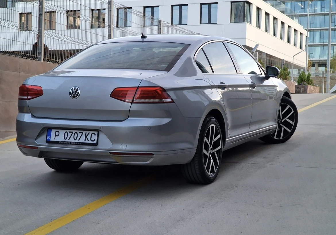 VW Passat 1.6TDI* NAVI* AVTOMAT* DISTRONIC*  - изображение 3