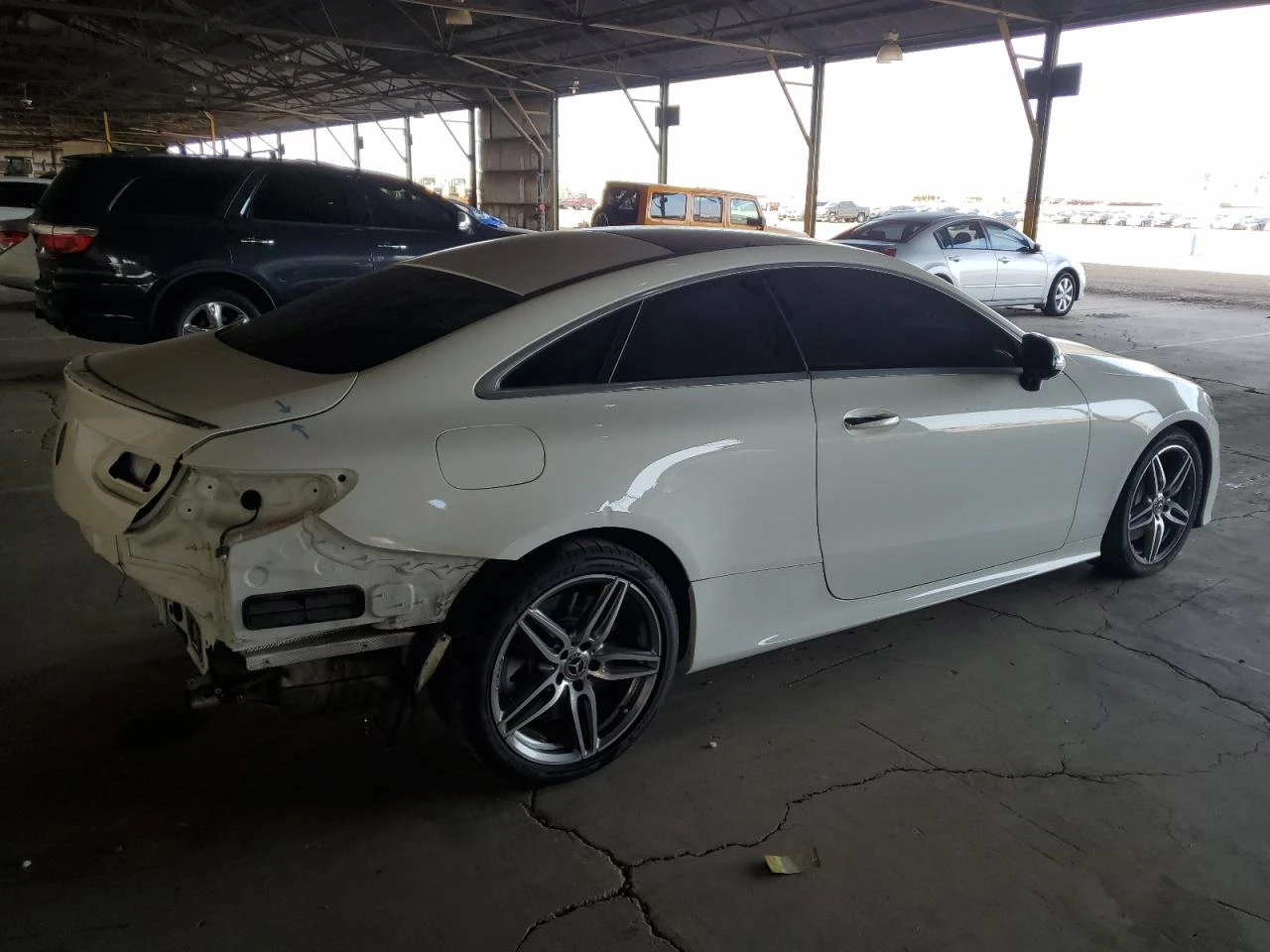 Mercedes-Benz E 450 AMG* Burmester* Дигит. табло* Амбиент - изображение 6