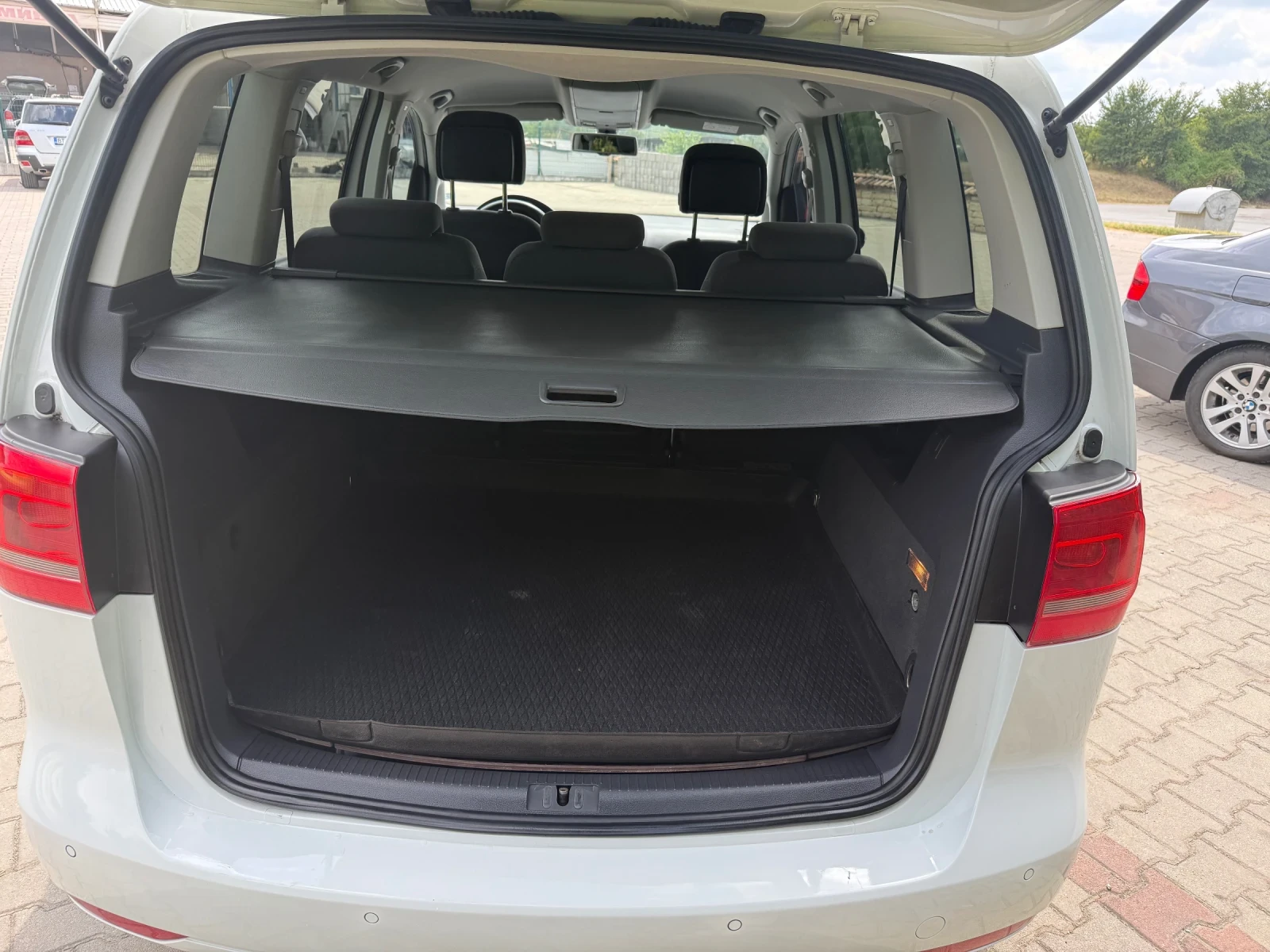 VW Touran 2.0 - изображение 8