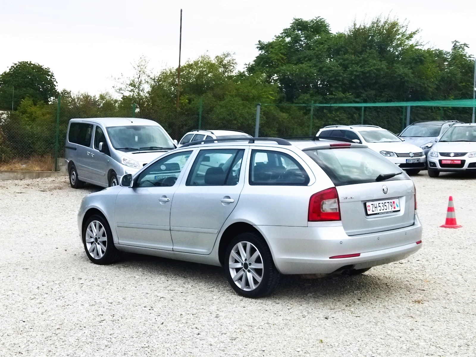 Skoda Octavia 1.8 TSI 4x4, снимка 10 - Автомобили и джипове - 52232847