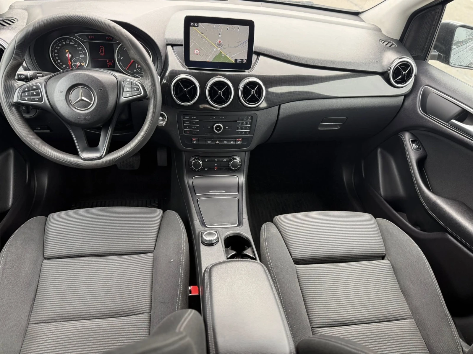 Mercedes-Benz B 200 Automat  - изображение 8