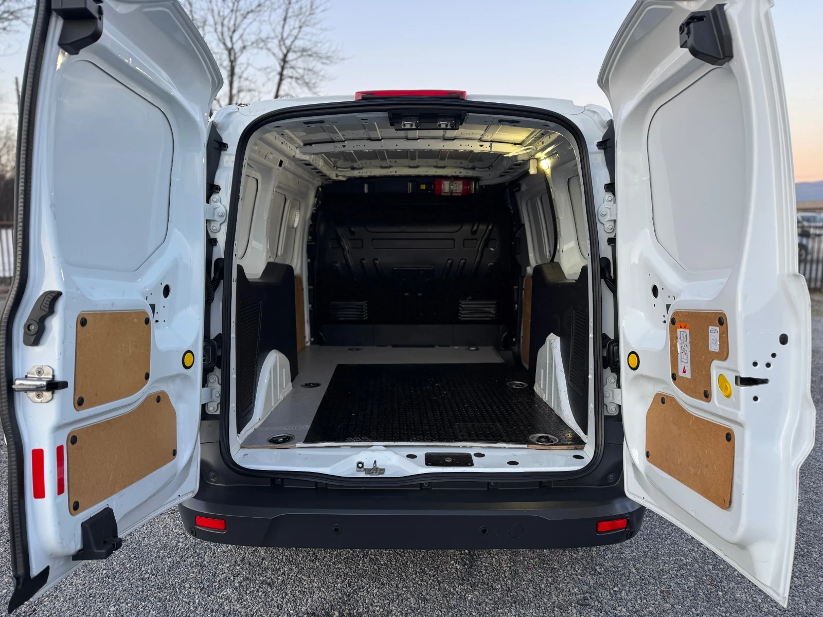 Ford Connect Transit 1.5d MAXI!6 speed! EURO 6!!Klima!! | Mobile.bg � ����������� 15