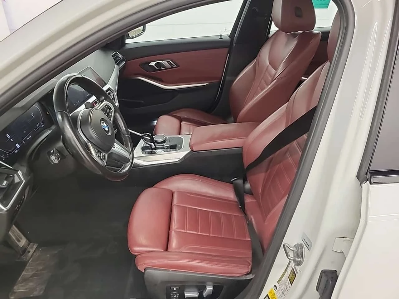 BMW 330  I XDRIVE | PANORAMA | ПОДГРЕВИ | CARFAX - изображение 9