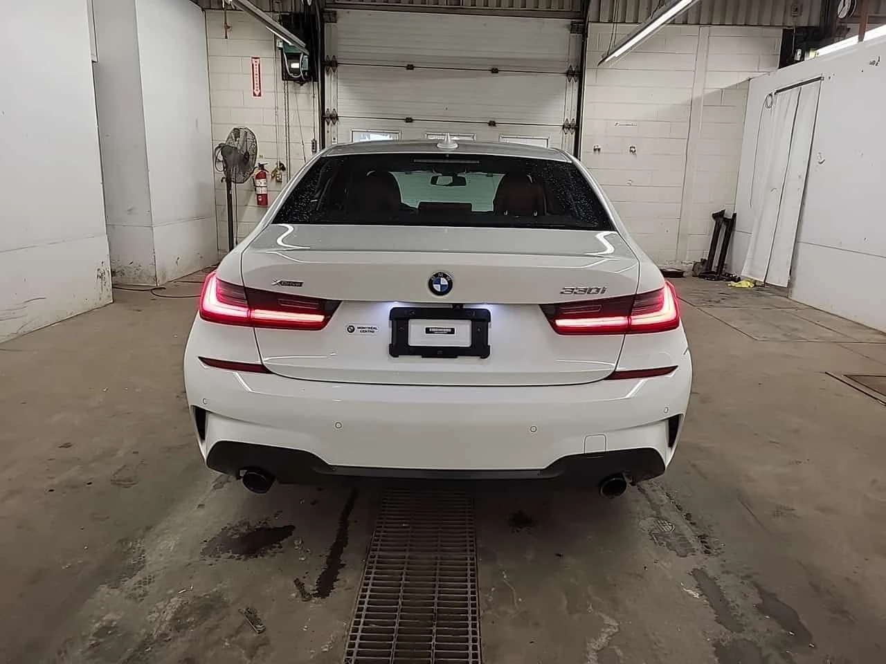 BMW 330  I XDRIVE | PANORAMA | ПОДГРЕВИ | CARFAX - изображение 5