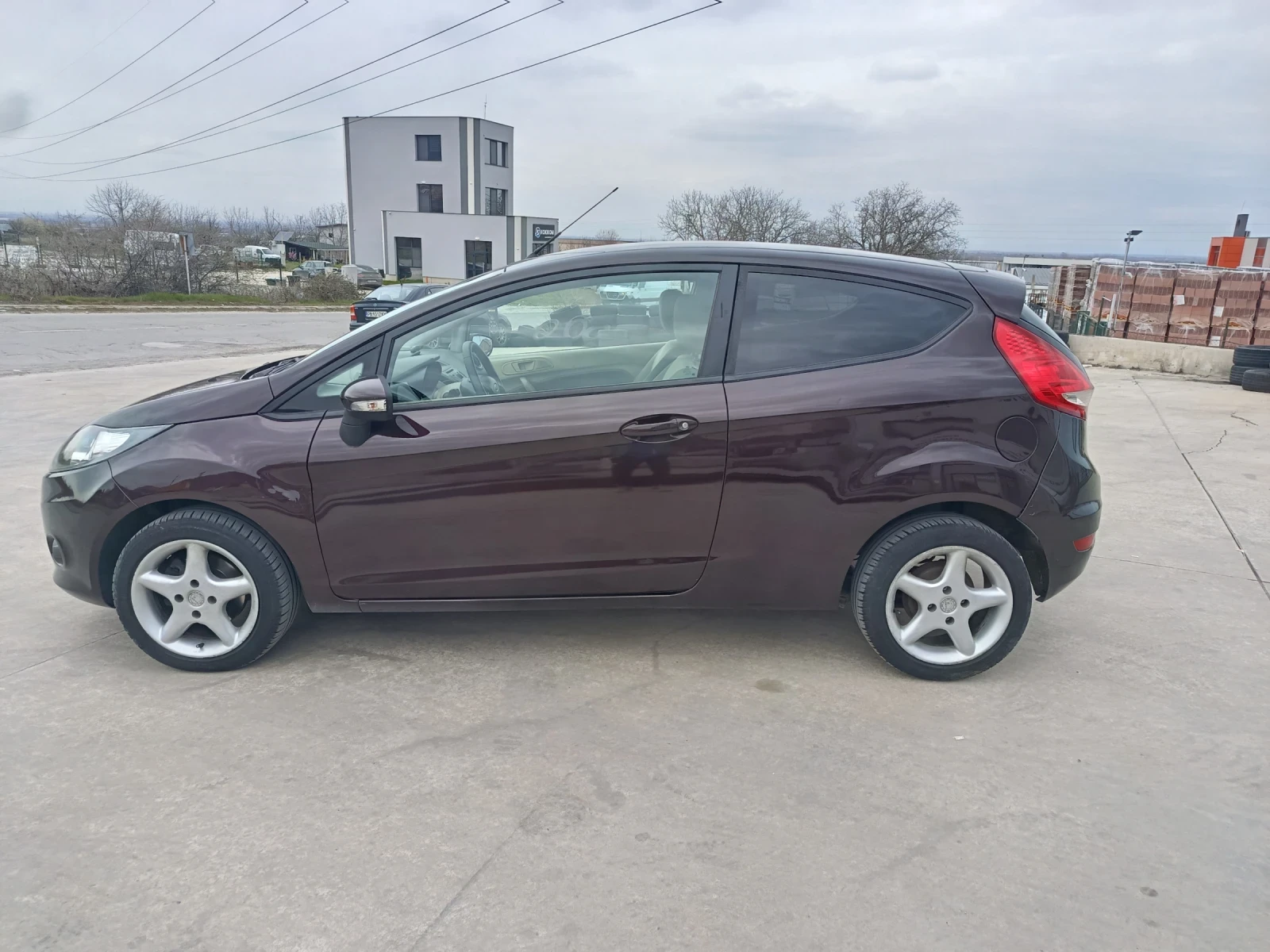 Ford Fiesta 1.4tdci, снимка 3 - Автомобили и джипове - 53929216