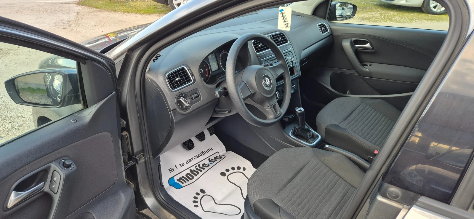 VW Polo 1.2i 90000км, снимка 10 - Автомобили и джипове - 53978095