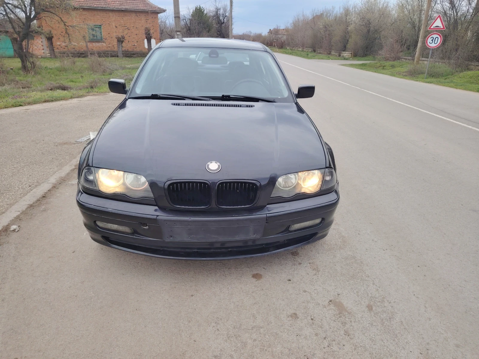 BMW 330, снимка 8 - Автомобили и джипове - 54085209