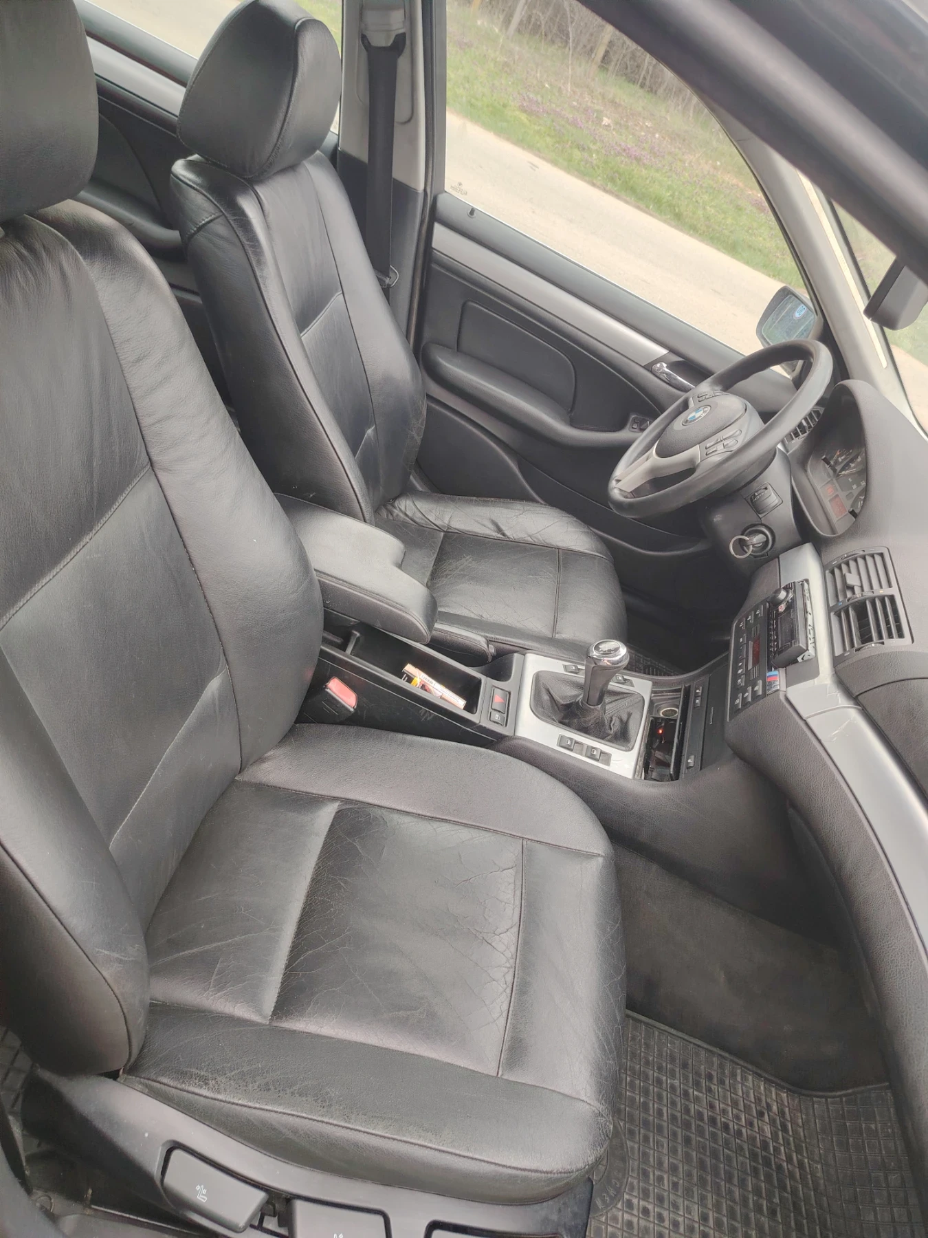 BMW 330, снимка 15 - Автомобили и джипове - 54085209