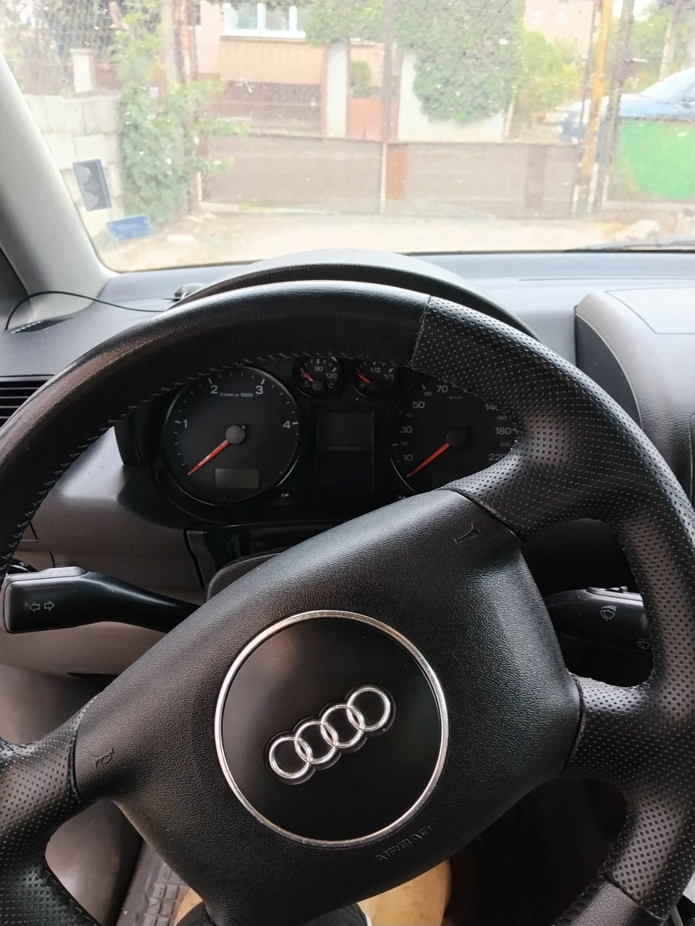 Audi A2, снимка 4 - Автомобили и джипове - 54153243