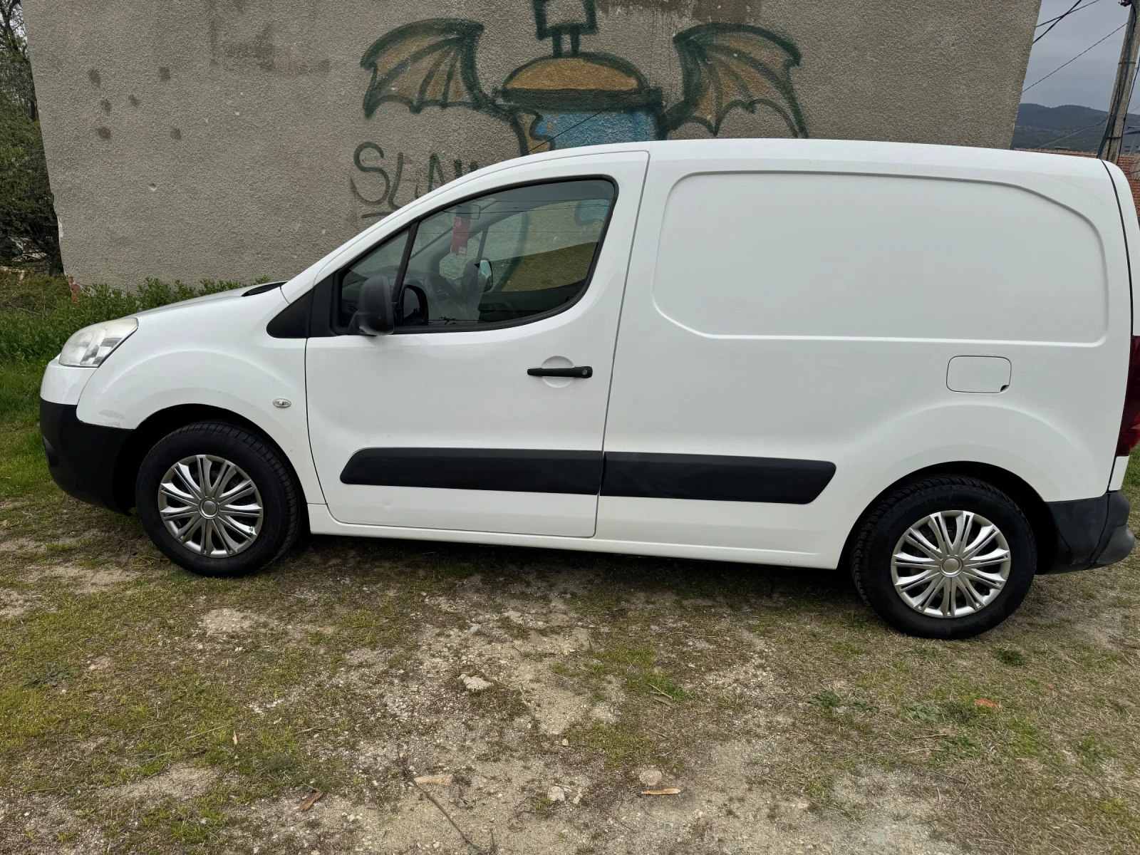 Peugeot Partner 1.6HDI, снимка 2 - Автомобили и джипове - 54206701