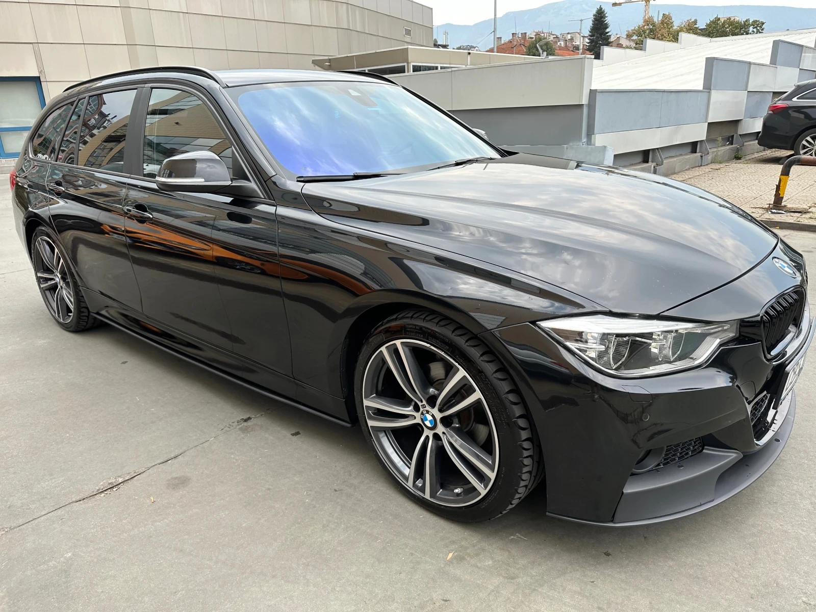 BMW 318 2018g* 318d* 150k.c* 8zf, снимка 12 - Автомобили и джипове - 54241597