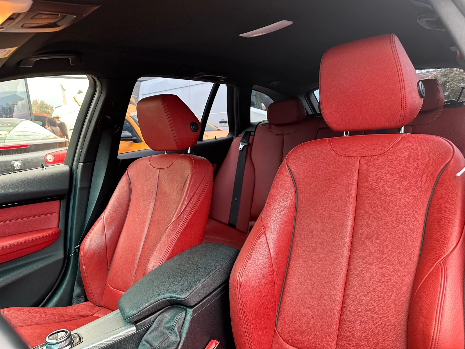 BMW 318 2018g* 318d* 150k.c* 8zf, снимка 5 - Автомобили и джипове - 54241597