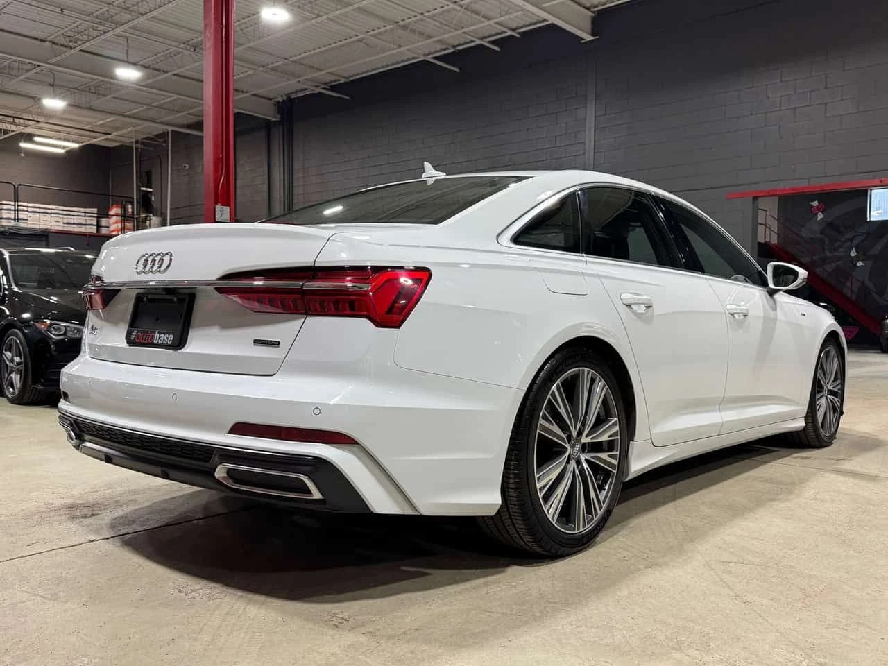 Audi A6 * quattro Premium * CARFAX * ЦЕНА ДО БГ, снимка 3 - Автомобили и джипове - 54424993