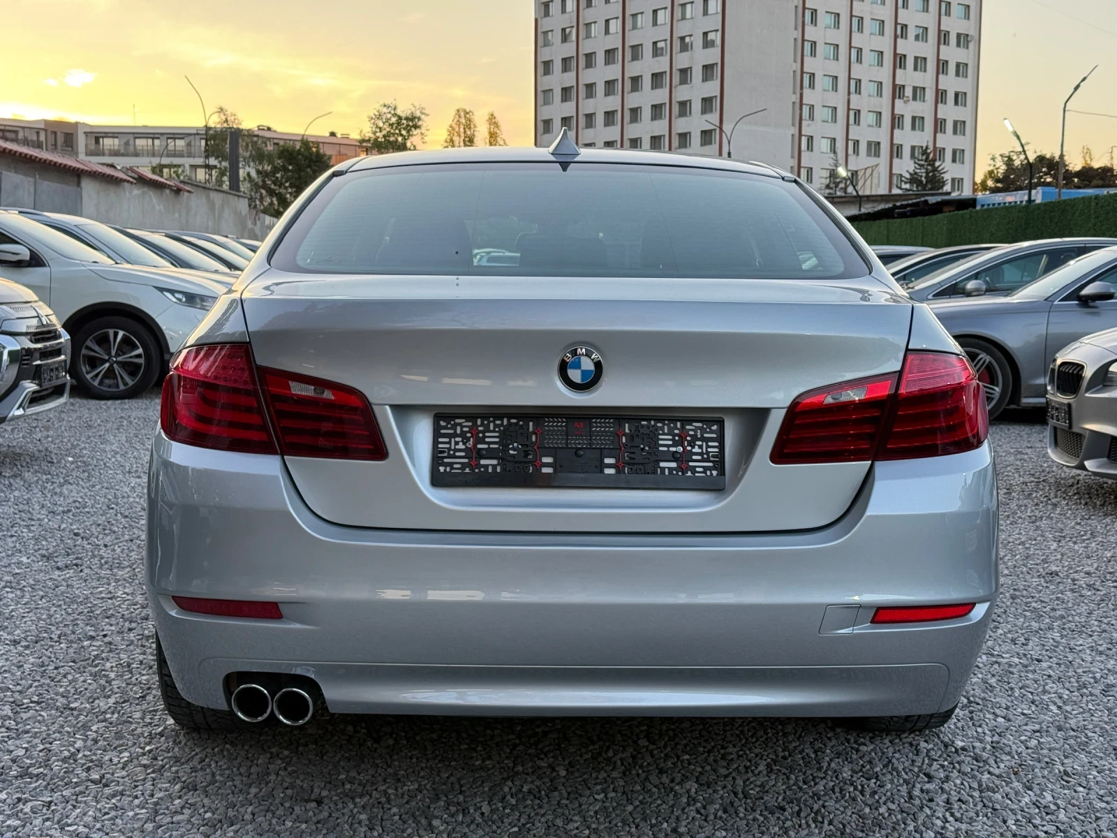 BMW 520 D/184hp/Face/Седан/Обслужена Вериги+ Лагери+ Турбо, снимка 6 - Автомобили и джипове - 54556371