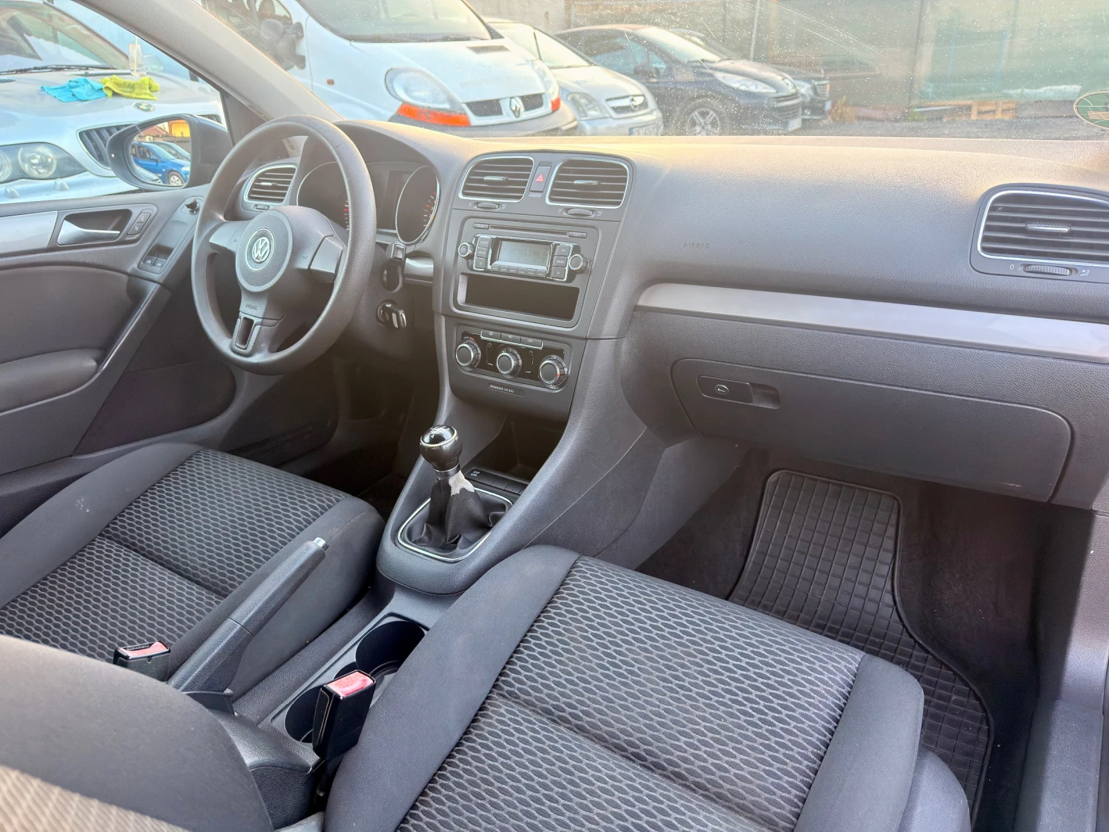 VW Golf Внос Германия 2.0TDI EVRO5, снимка 8 - Автомобили и джипове - 55081608