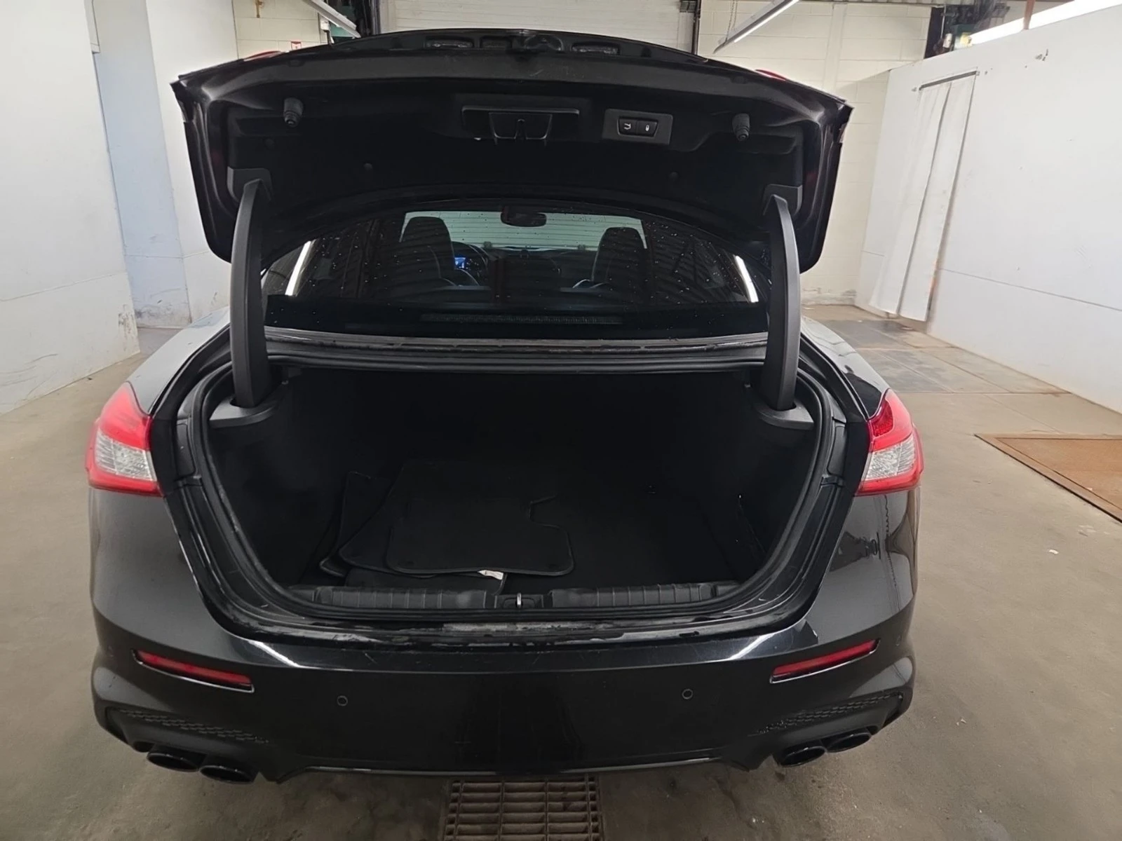 Maserati Ghibli S Q4 GRANSPORT * AвтоКредит * (ЦЕНА ДО БГ), снимка 6 - Автомобили и джипове - 55619191