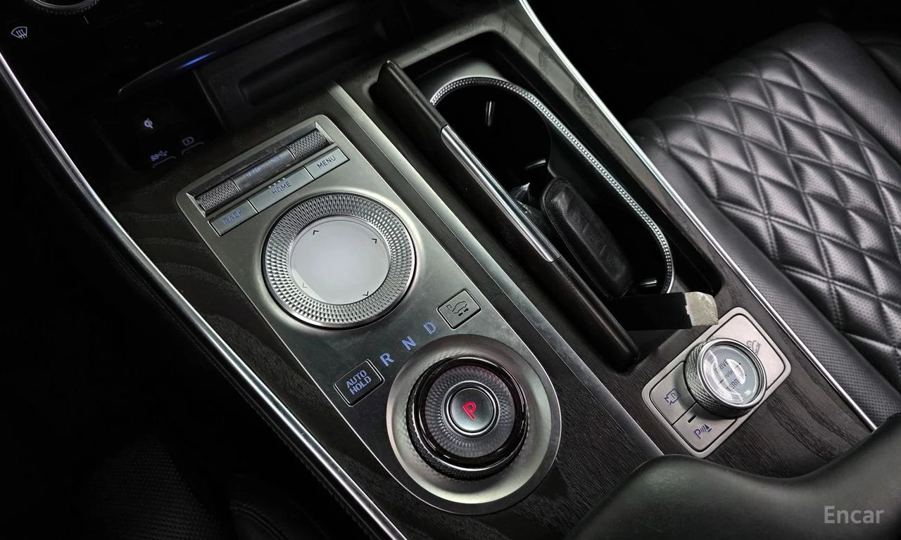 Genesis GV80 2.5T AWD* DISTRONIC* МАСАЖ* ВАКУУМ* ОБДУХВАНЕ* , снимка 13 - Автомобили и джипове - 55688962