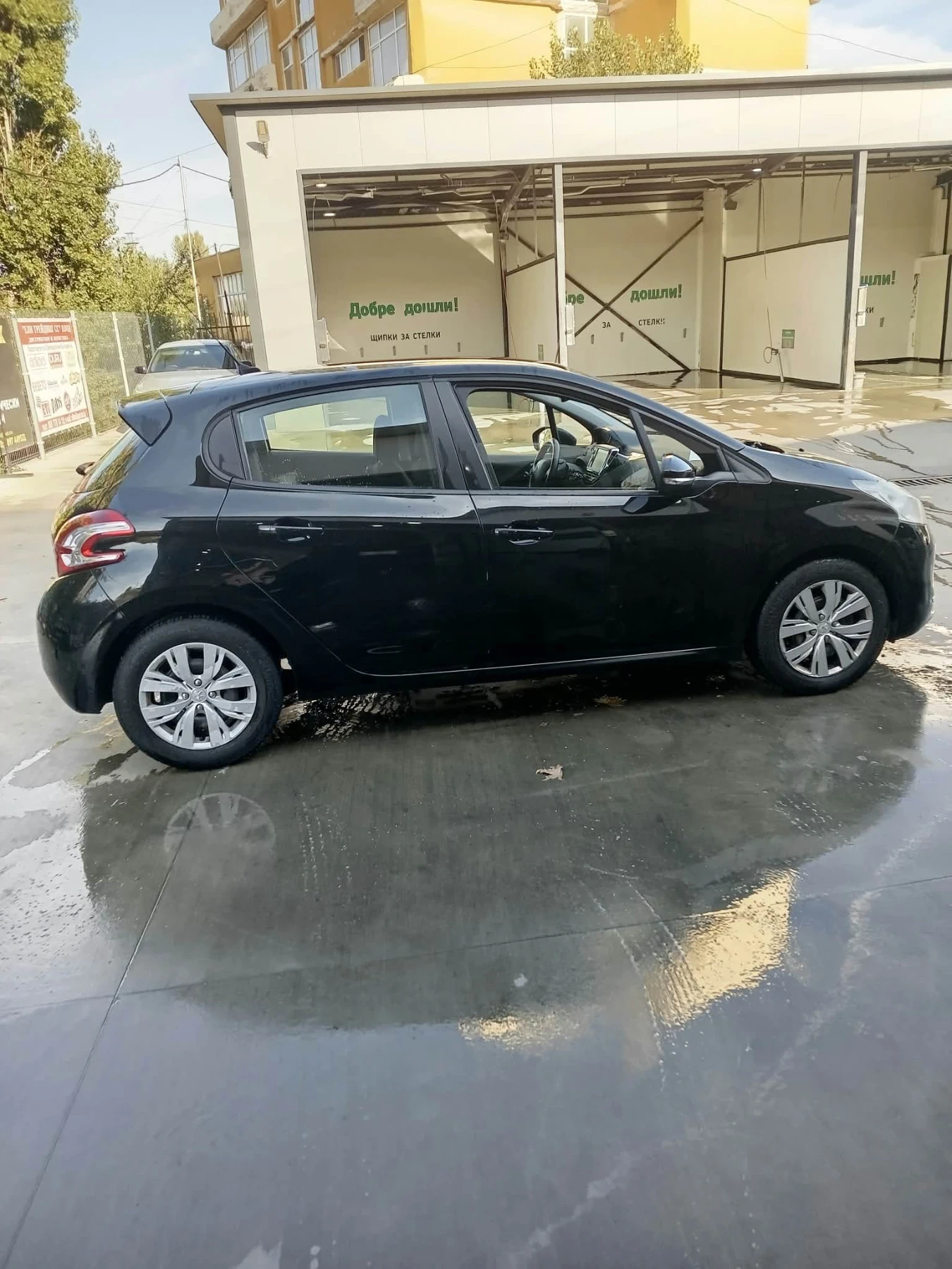 Peugeot 208 1.2 2013 , снимка 6 - Автомобили и джипове - 56357475