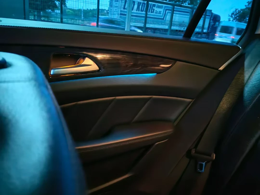 Mercedes-Benz CLS 350 Фейс, снимка 11 - Автомобили и джипове - 56244315