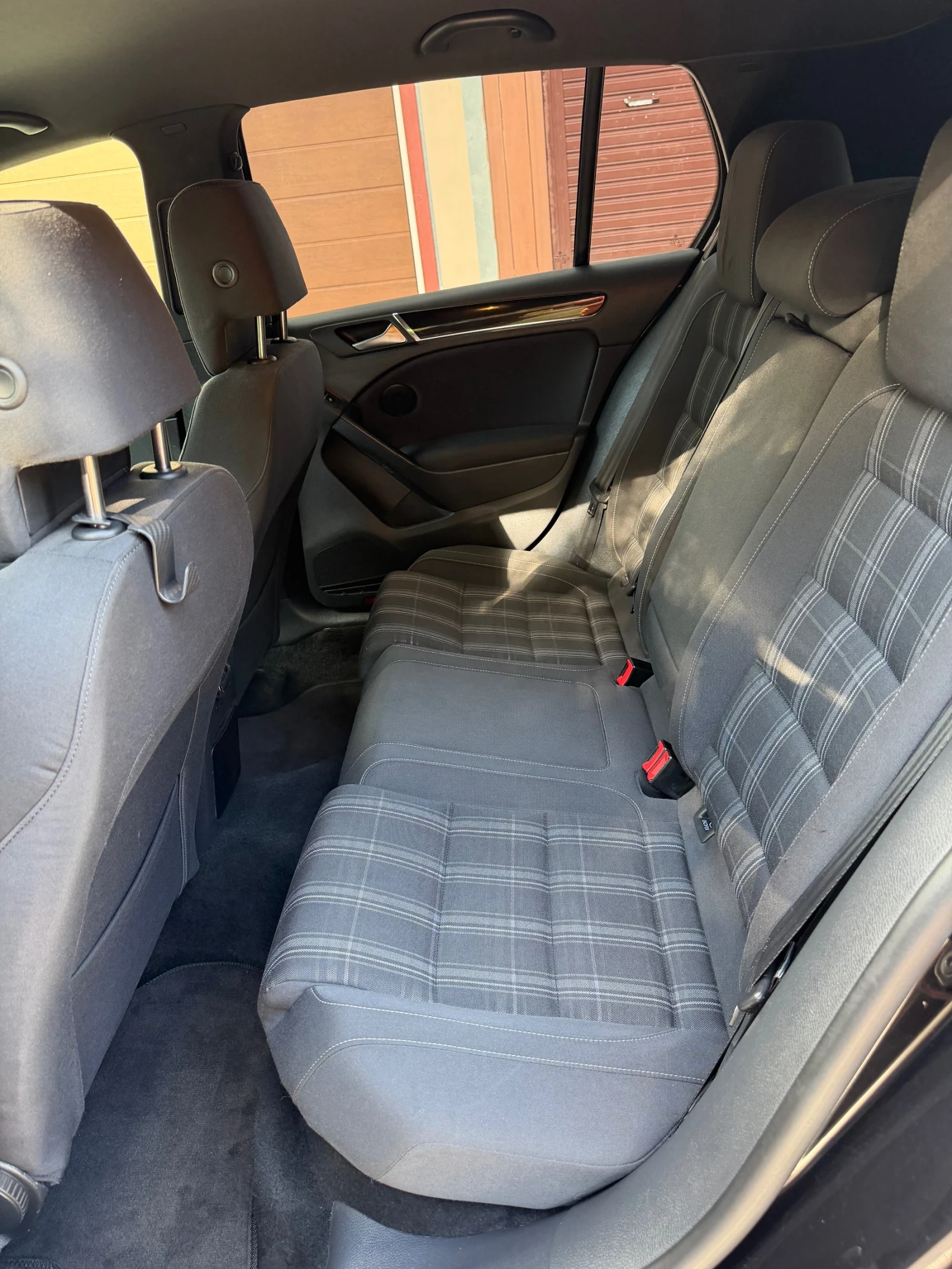 VW Golf 2.0 GTD, снимка 10 - Автомобили и джипове - 56434052