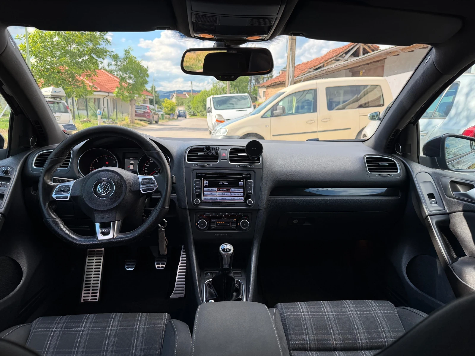 VW Golf 2.0 GTD, снимка 7 - Автомобили и джипове - 56434052