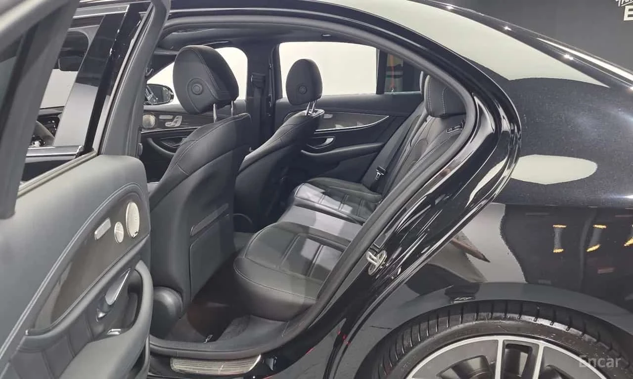 Mercedes-Benz E 53 AMG * 4MATIC+ * ��������� ���� �� �������� *  | Mobile.bg � ����������� 11