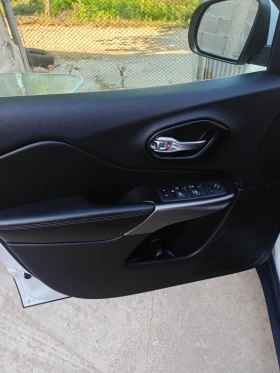 Jeep Cherokee Latitude lux, снимка 12