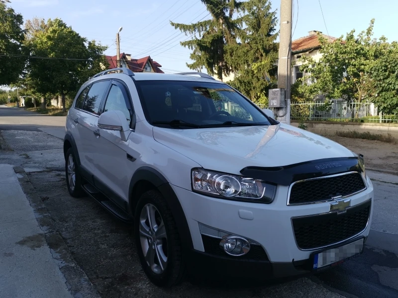 Chevrolet Captiva Джип, снимка 1 - Автомобили и джипове - 41830888