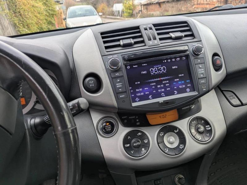 Toyota Rav4, снимка 7 - Автомобили и джипове - 52467906