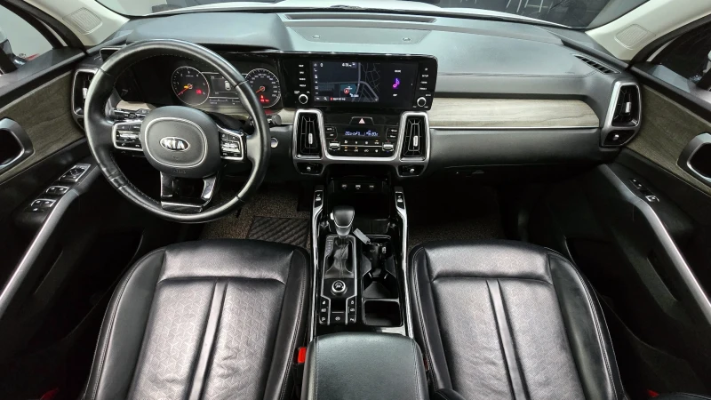 Kia Sorento 2.2 2WD TRENDY autogeorge.com, снимка 6 - Автомобили и джипове - 52873595