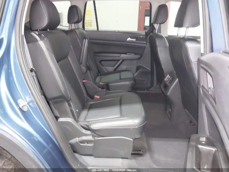 VW Atlas 3.6L V-6 DI, DOHC, VVT, 276HP All Wheel Drive, снимка 15 - Автомобили и джипове - 52938678