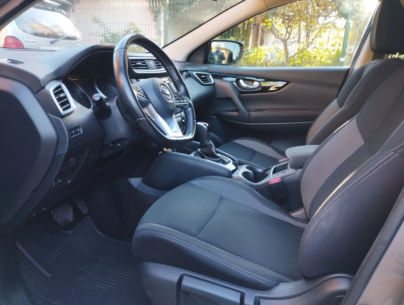 Nissan Qashqai 1.2 DIG-T - изображение 8