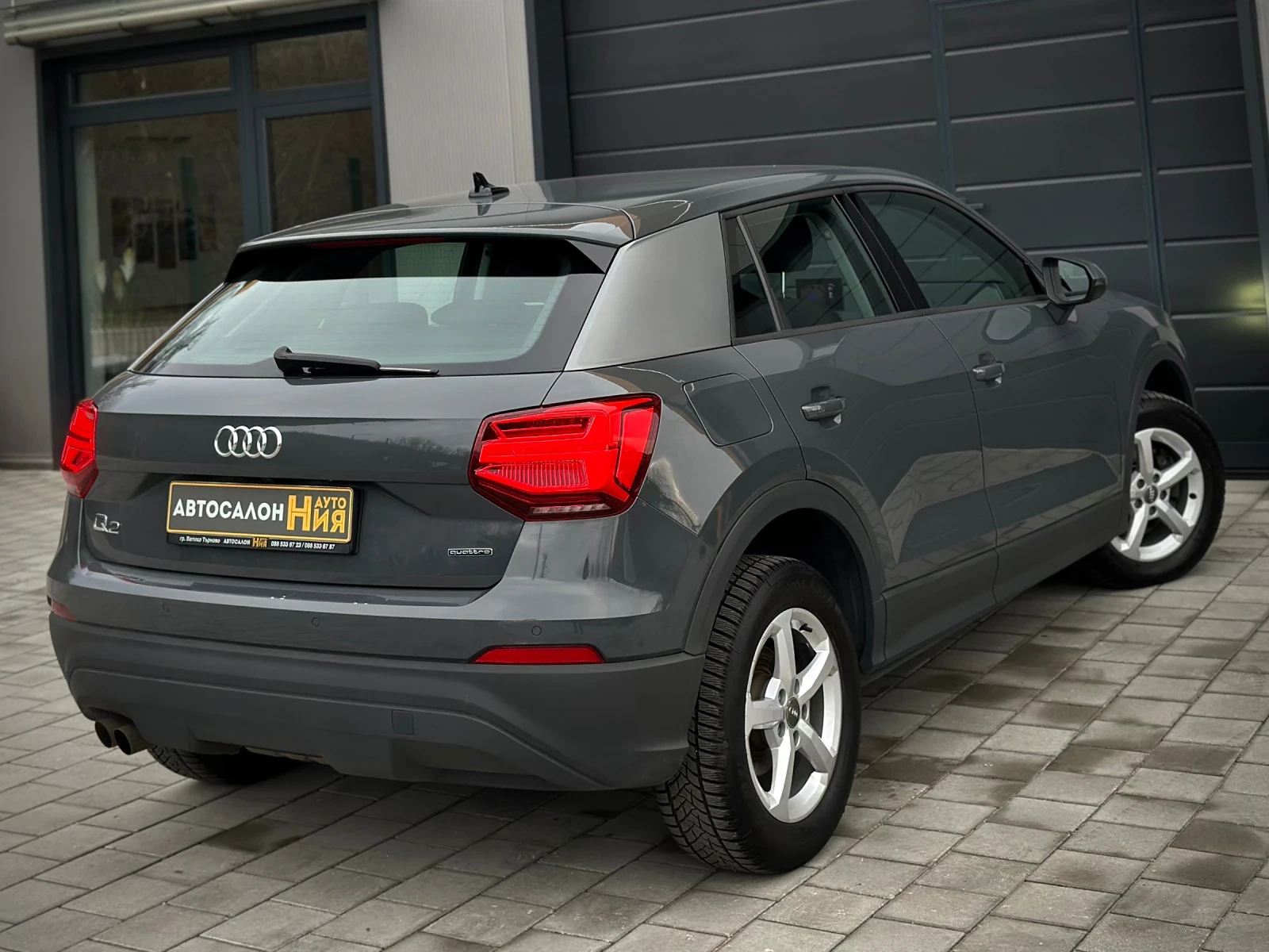 Audi Q2 2.0 * 40TFSI* LED* Lane Assist* Distronic* Quattro - изображение 6