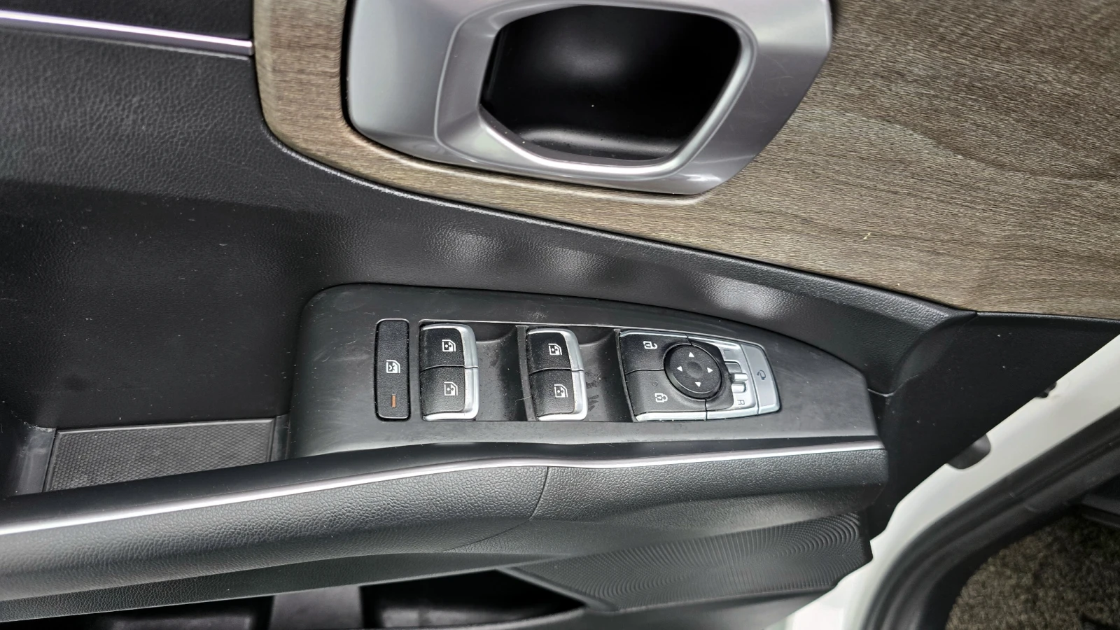 Kia Sorento 2.2 2WD TRENDY autogeorge.com | Mobile.bg � ����������� 17