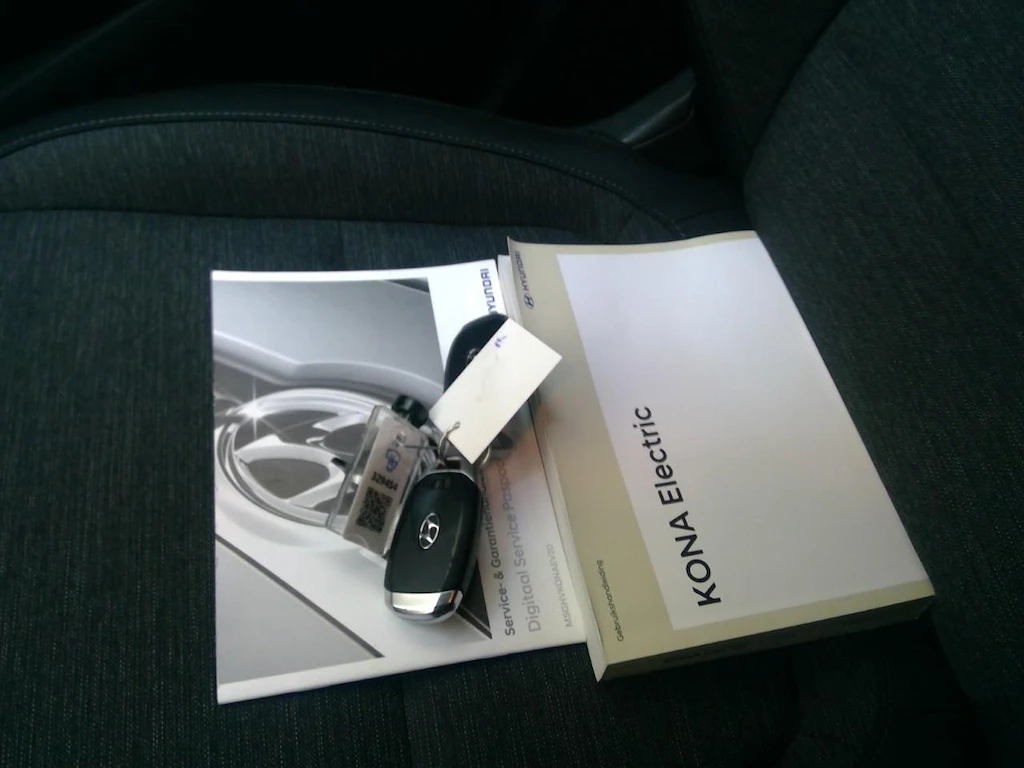 Hyundai Kona Fashion, снимка 13 - Автомобили и джипове - 53886456