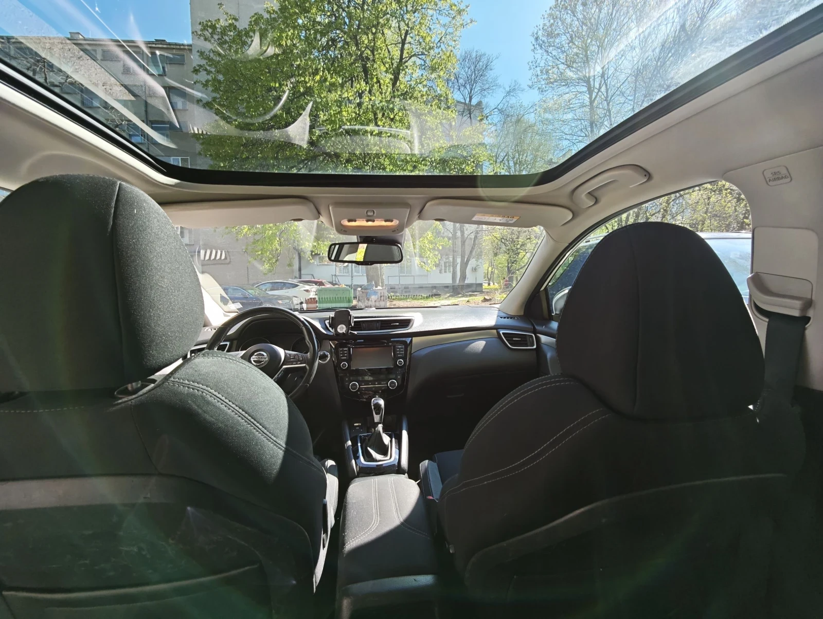 Nissan Qashqai, снимка 11 - Автомобили и джипове - 54245718