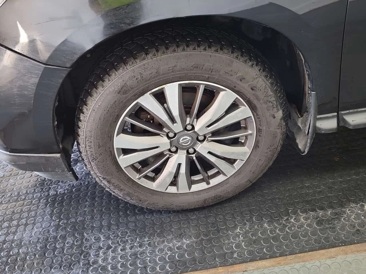 Nissan Pathfinder | CARFAX| АВТОКРЕДИТ БЕЗ ПЪРВОНАЧАЛНА ВНОСКА, снимка 7 - Автомобили и джипове - 54656410