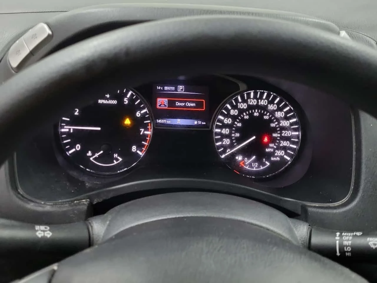 Nissan Pathfinder | CARFAX| АВТОКРЕДИТ БЕЗ ПЪРВОНАЧАЛНА ВНОСКА, снимка 11 - Автомобили и джипове - 54656410