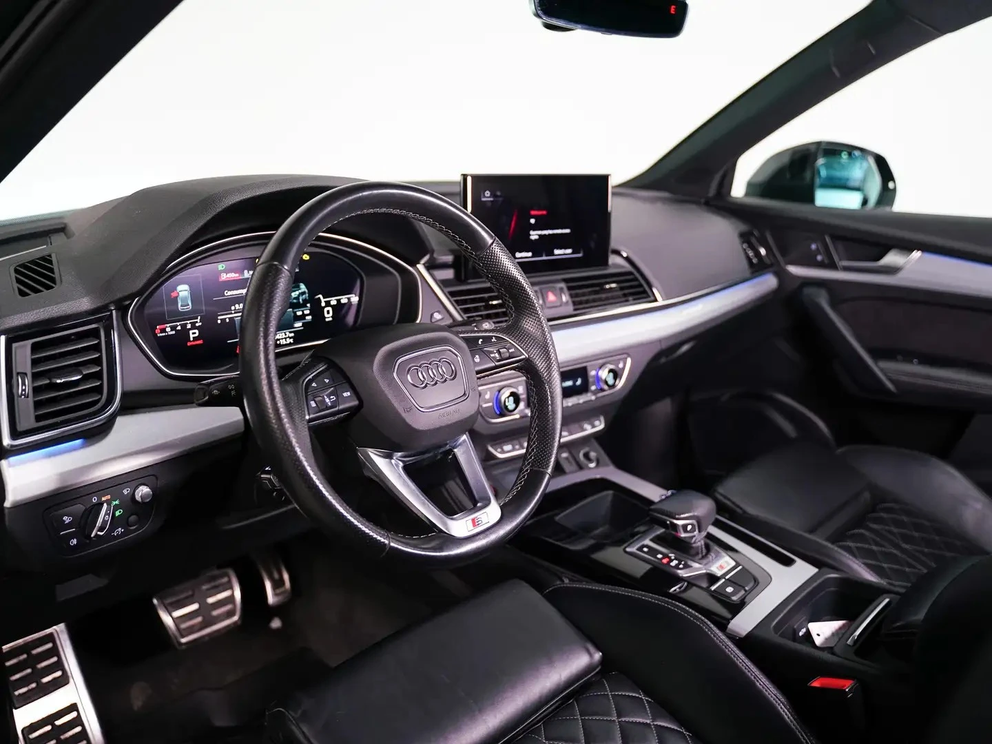 Audi SQ5 TECHNIK/BLACK PKG/B&O, снимка 7 - Автомобили и джипове - 55415304