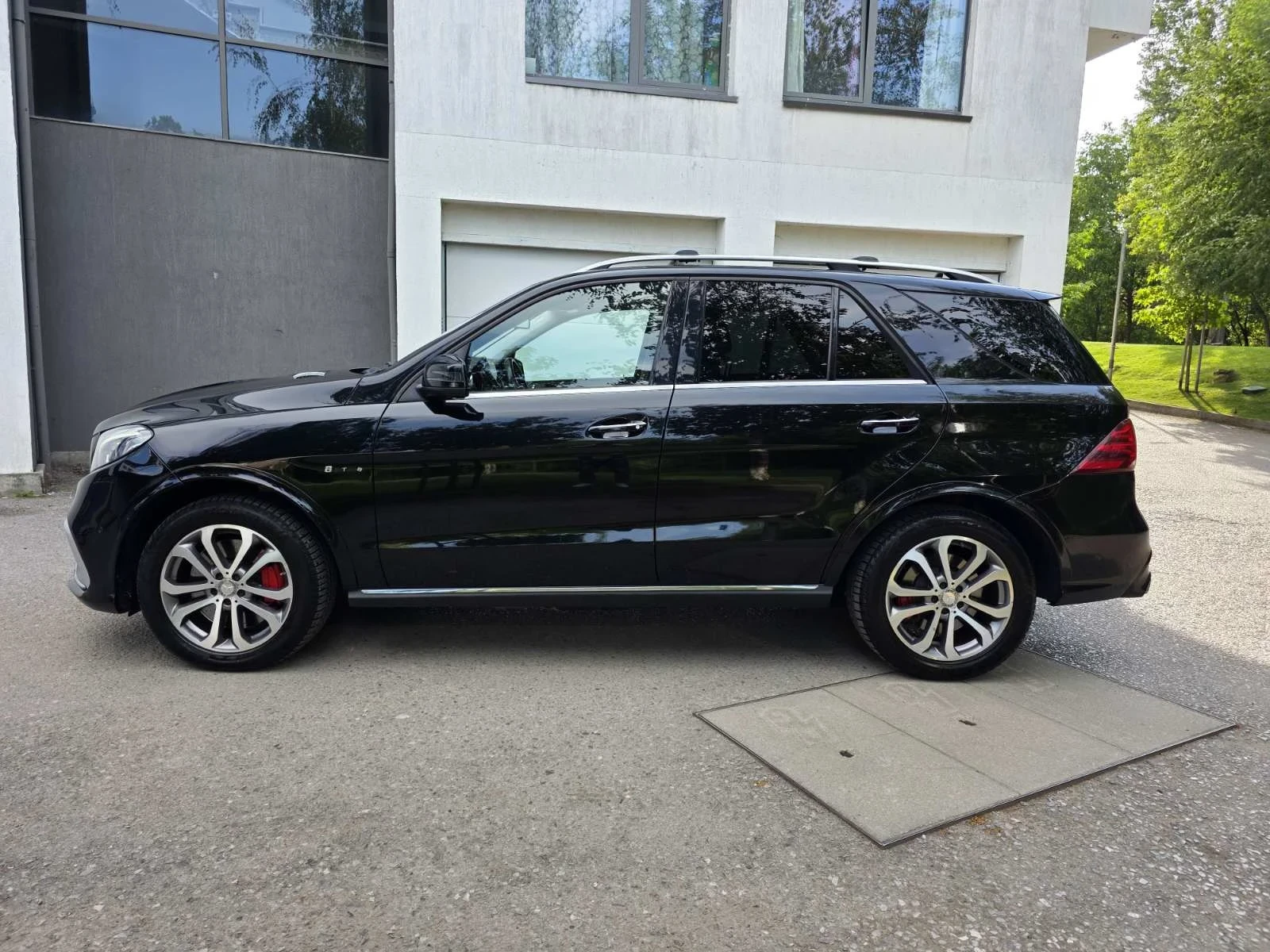 Mercedes-Benz GLE 500 AMG OPTIC / DESIGNO, снимка 4 - Автомобили и джипове - 55660707