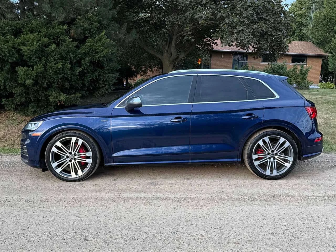 Audi SQ5 * Technik * CARFAX * ОПЦИЯ ЗА ФИНАНСИРАНЕ * , снимка 2 - Автомобили и джипове - 55723423