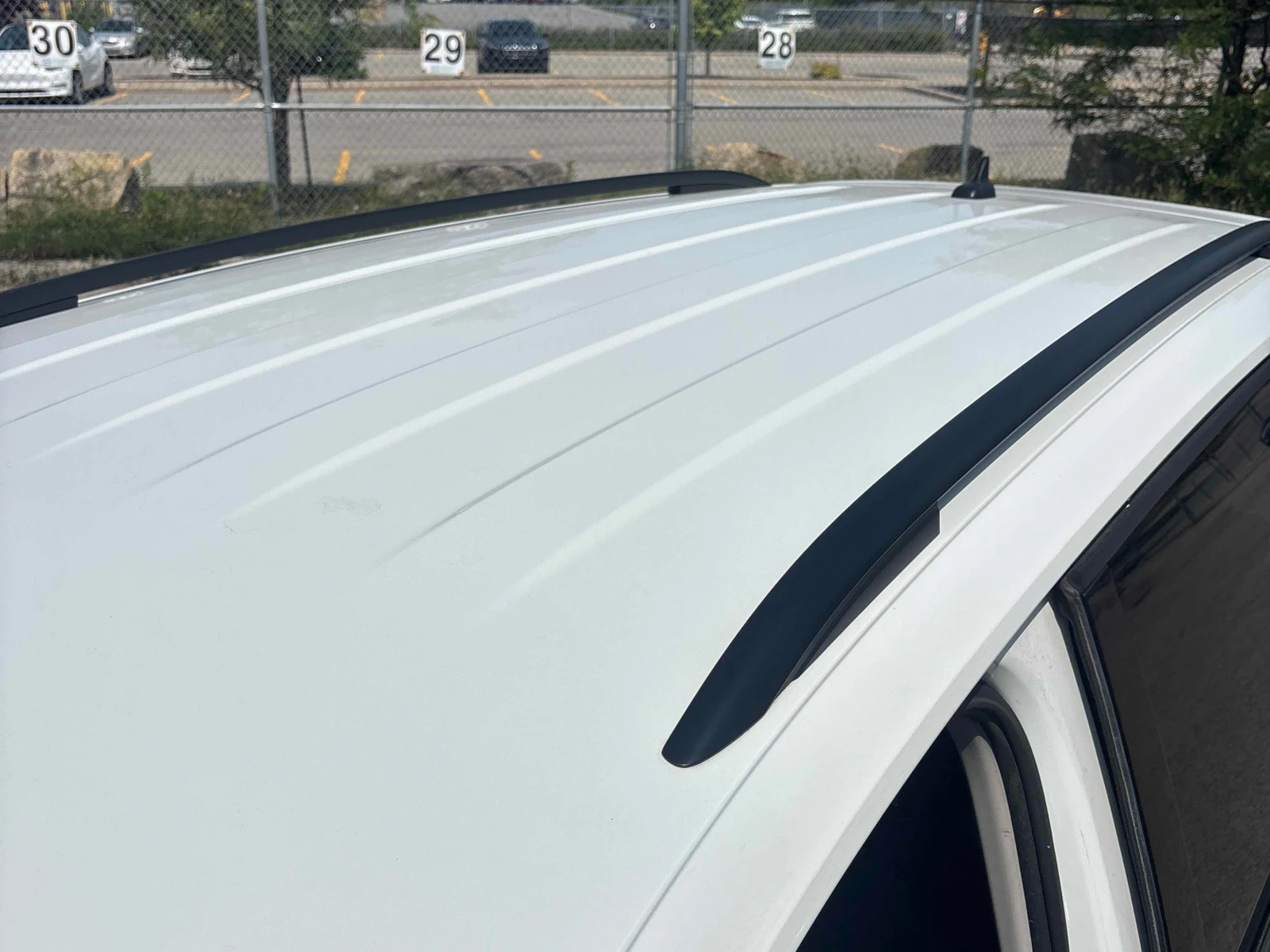VW Tiguan * Trendline * CARFAX * ОПЦИЯ ЗА ФИНАНСИРАНЕ, снимка 12 - Автомобили и джипове - 55983898